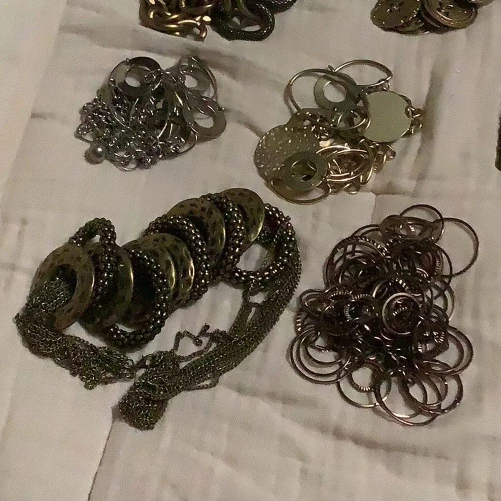 Assorted Metallic Jewelry Collection - Picture 2 of 6
